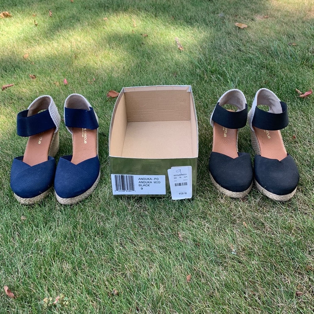 Bought at Lord and Taylor. Size 9 narrow foot. Really beautiful shoes.